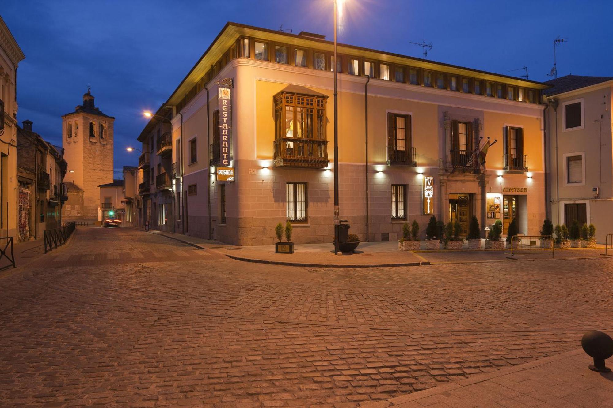 Hotel Posada Real Los Cinco Linajes Arévalo Exterior foto